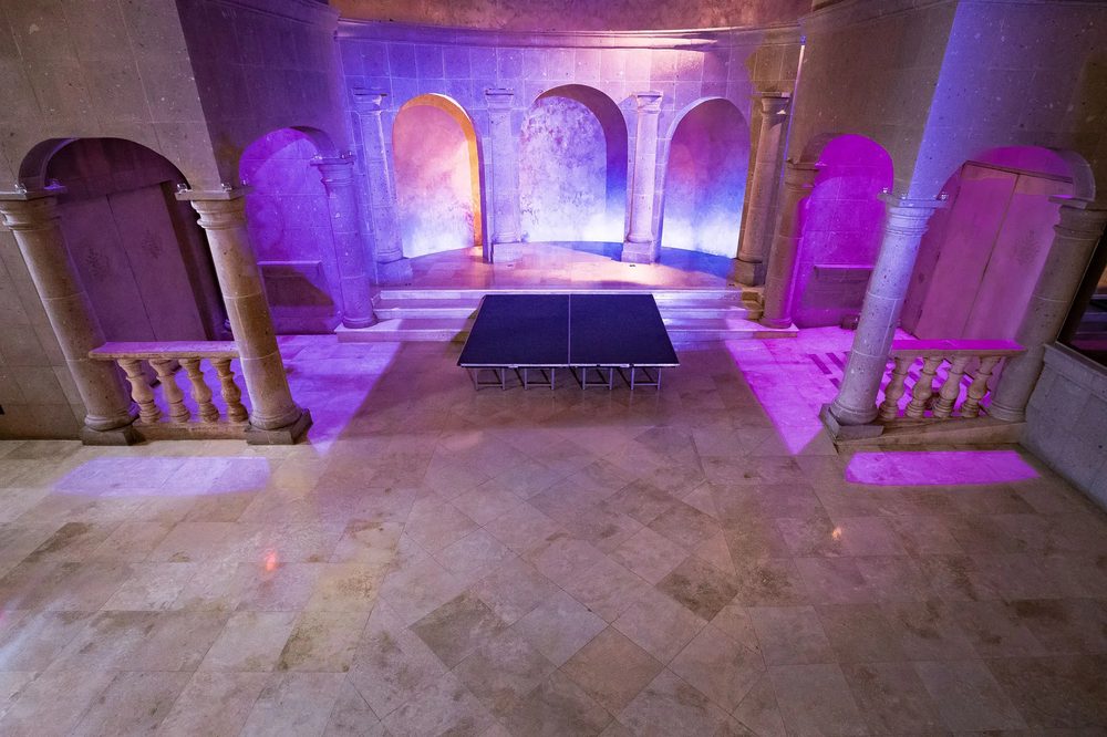 Candela Altar Stage - A